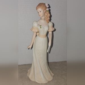 Masterpiece Porcelain by Homco "Victoria" 9” Figurine 1991 Mizuno Signed